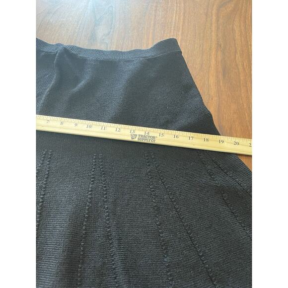 J.S.S Knitwear Skirt P Black wool blend stretch pull on - Picture 5 of 7